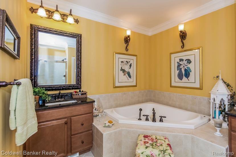 24901 Reeds Pointe Drive, Unit 16 Novi, MI 48374 - Photo 23 of 50