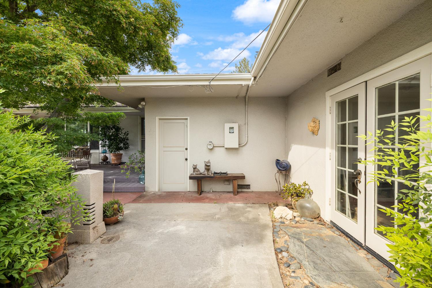 324 East Hampton Way Fresno, CA 93704 - Photo 40 of 49
