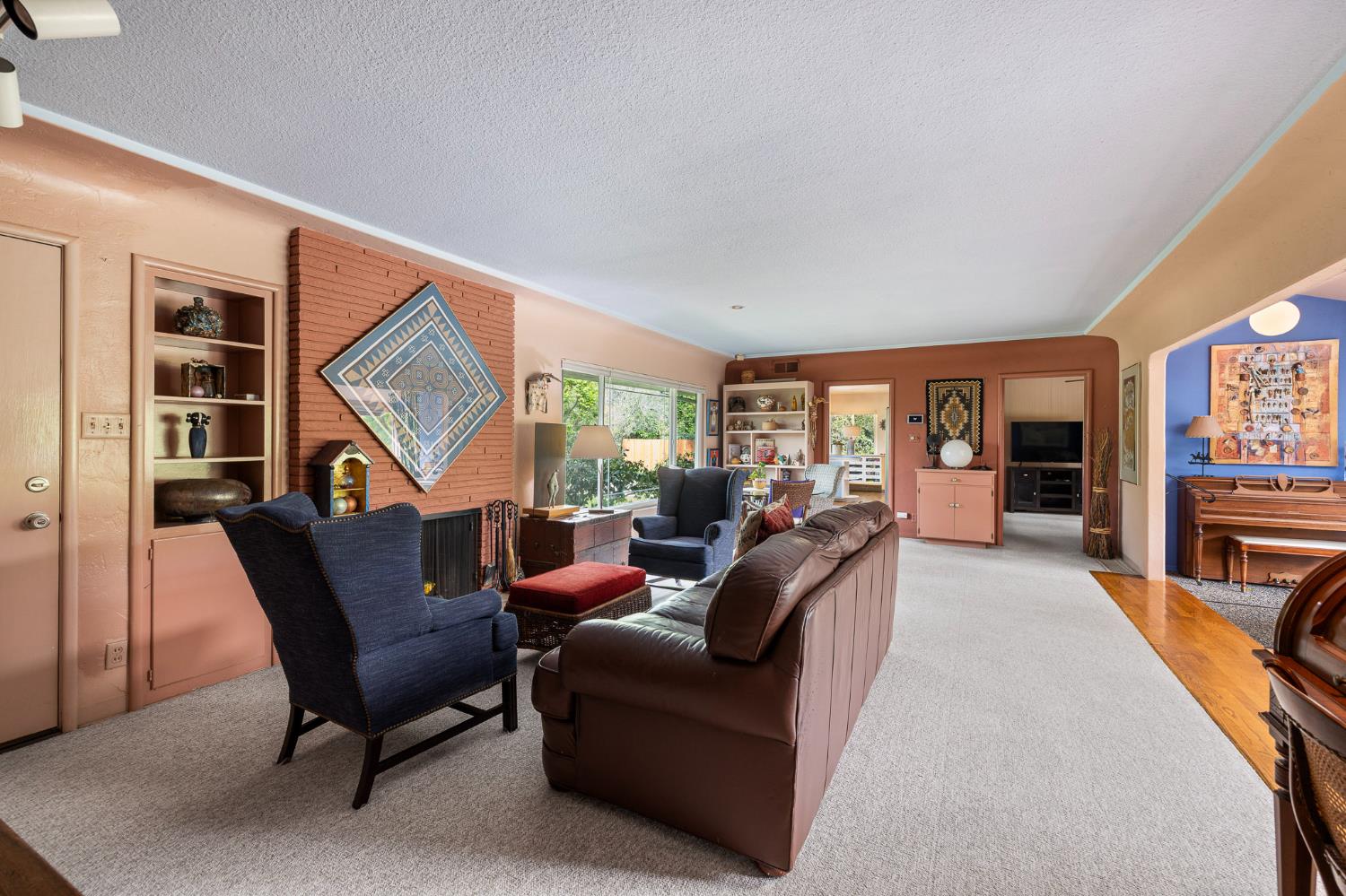 324 East Hampton Way Fresno, CA 93704 - Photo 6 of 49