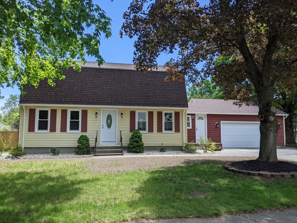 87 Country Road Agawam, MA 01001 - Photo 1 of 39 Gallery Image 1