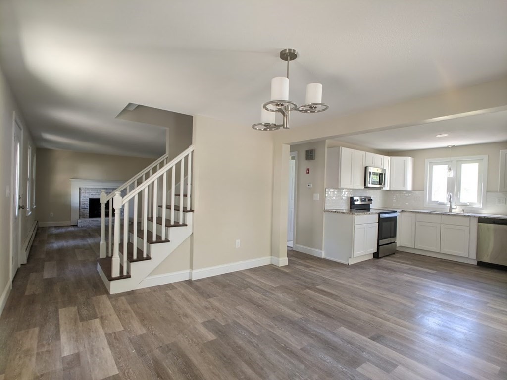 87 Country Road Agawam, MA 01001 - Photo 11 of 39 Gallery Image 11