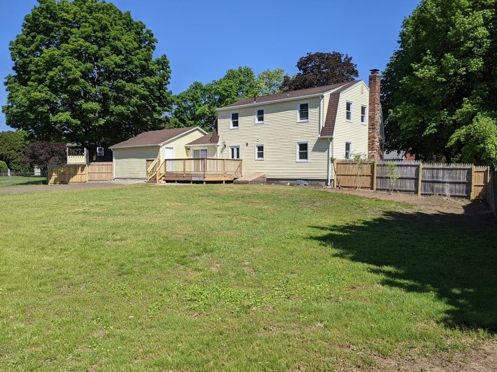87 Country Road Agawam, MA 01001 - Photo 2 of 39 Gallery Image 2