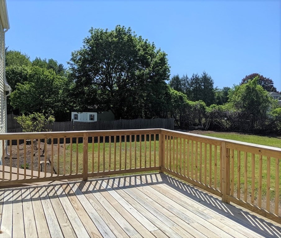 87 Country Road Agawam, MA 01001 - Photo 4 of 39 Gallery Image 4