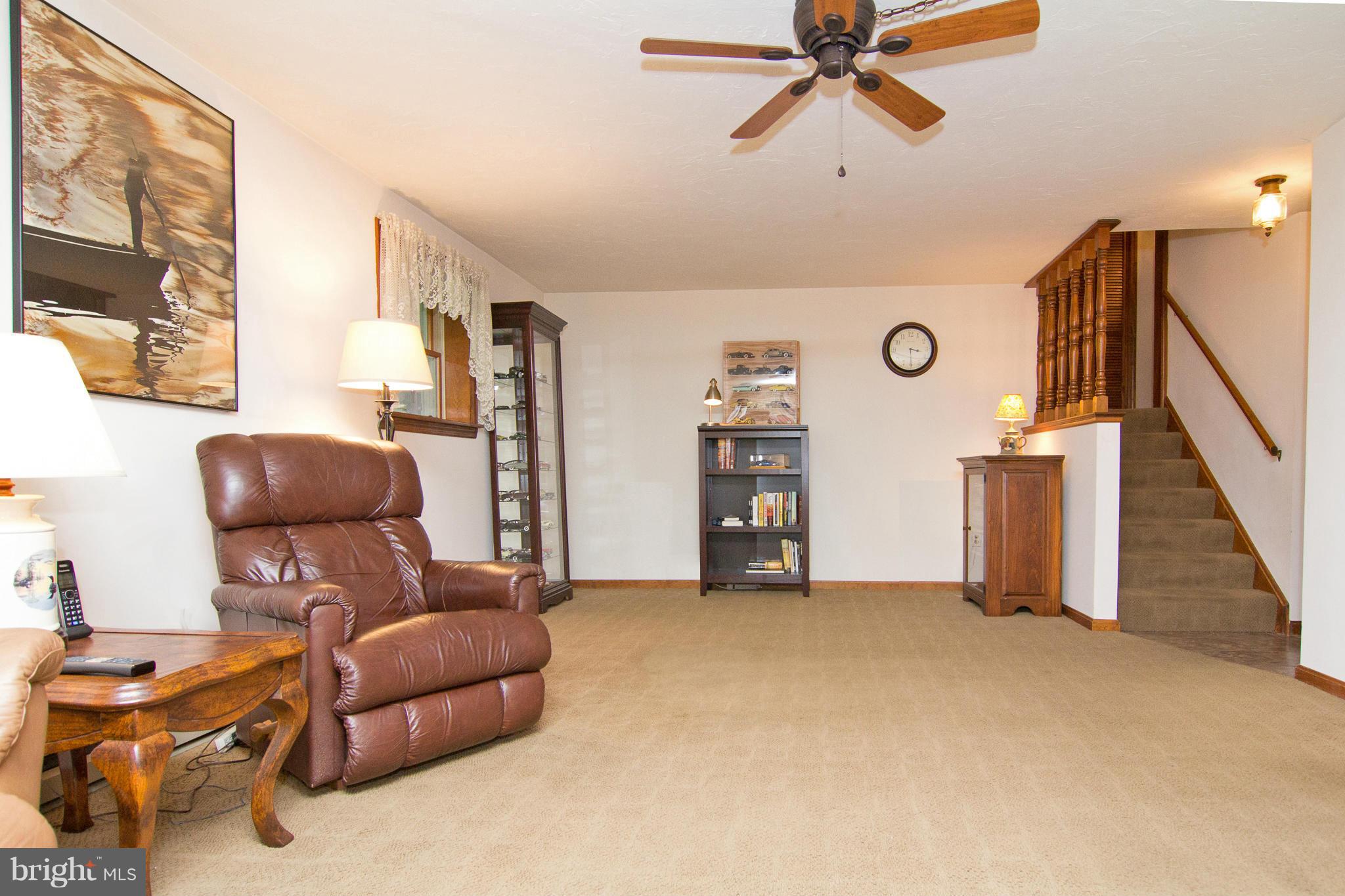 1091 Long Valley Road Westminster, MD 21158 - Photo 20 of 30 Family Room