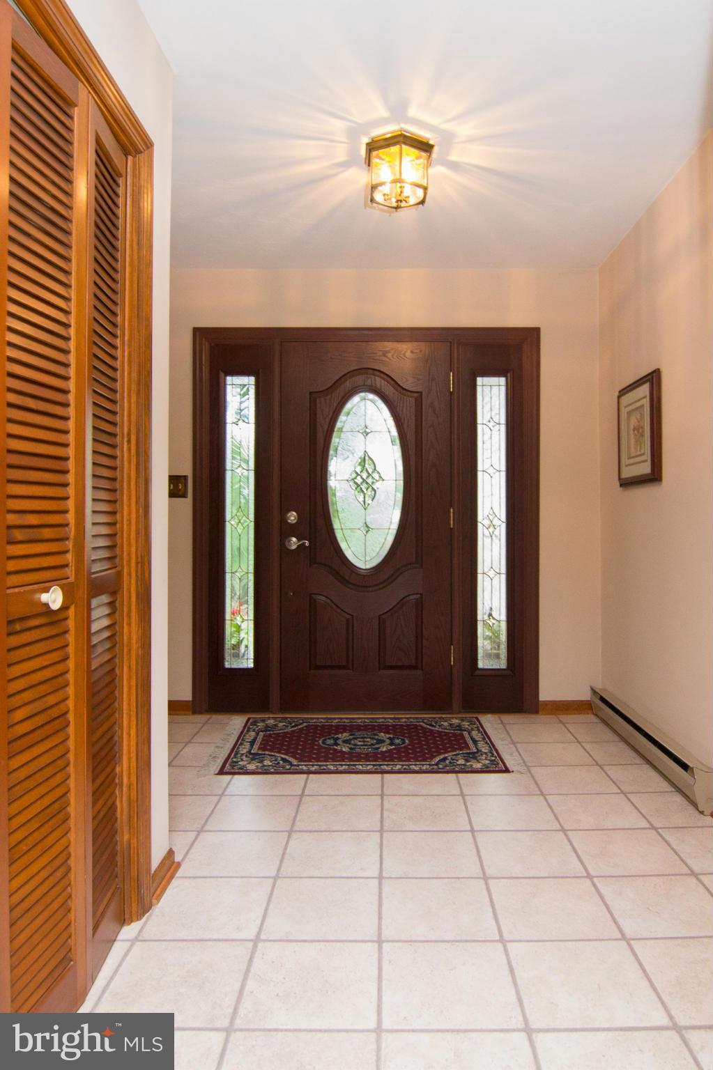 1091 Long Valley Road Westminster, MD 21158 - Photo 3 of 30 Foyer