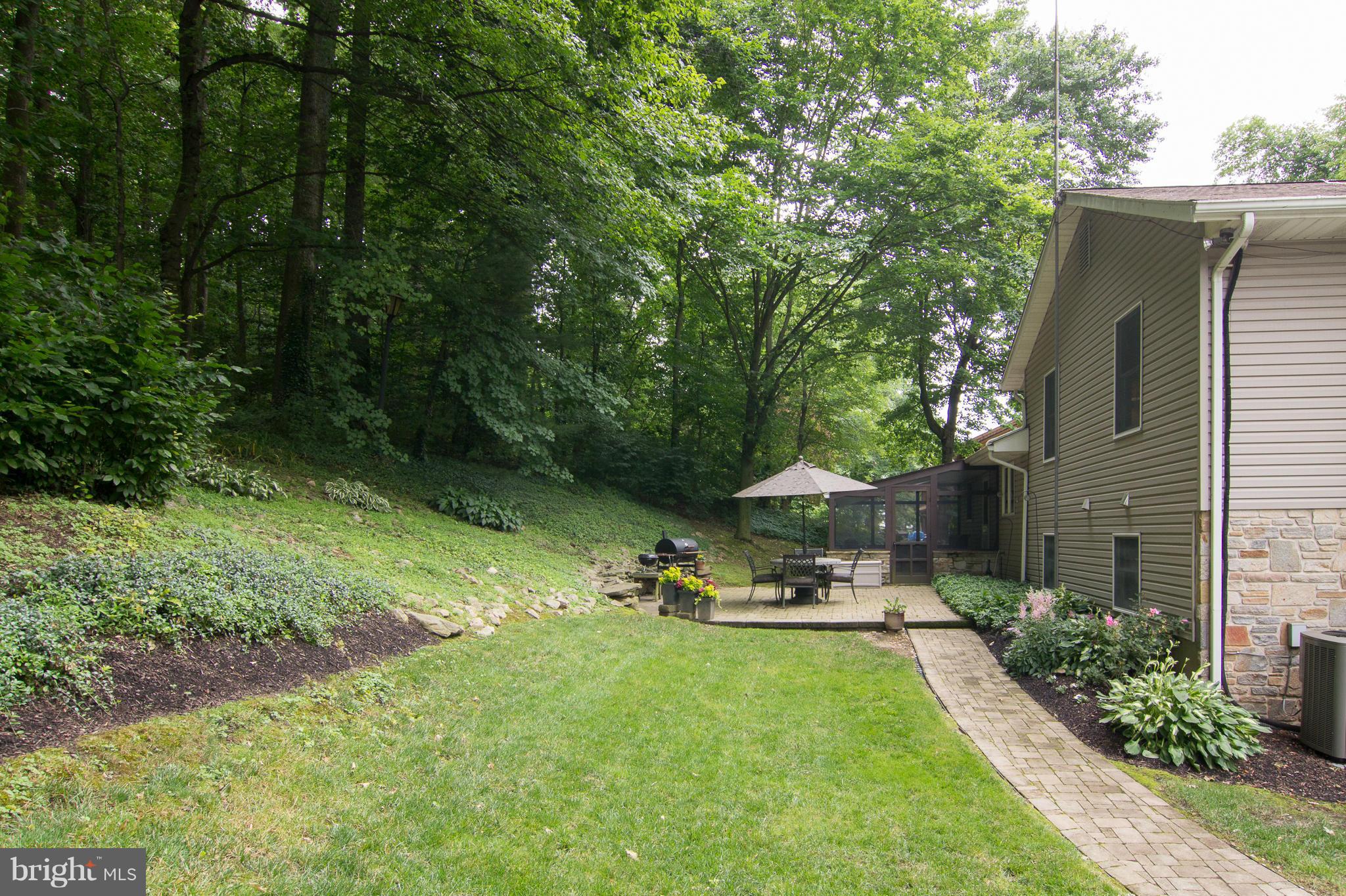 1091 Long Valley Road Westminster, MD 21158 - Photo 23 of 30 Rear yard