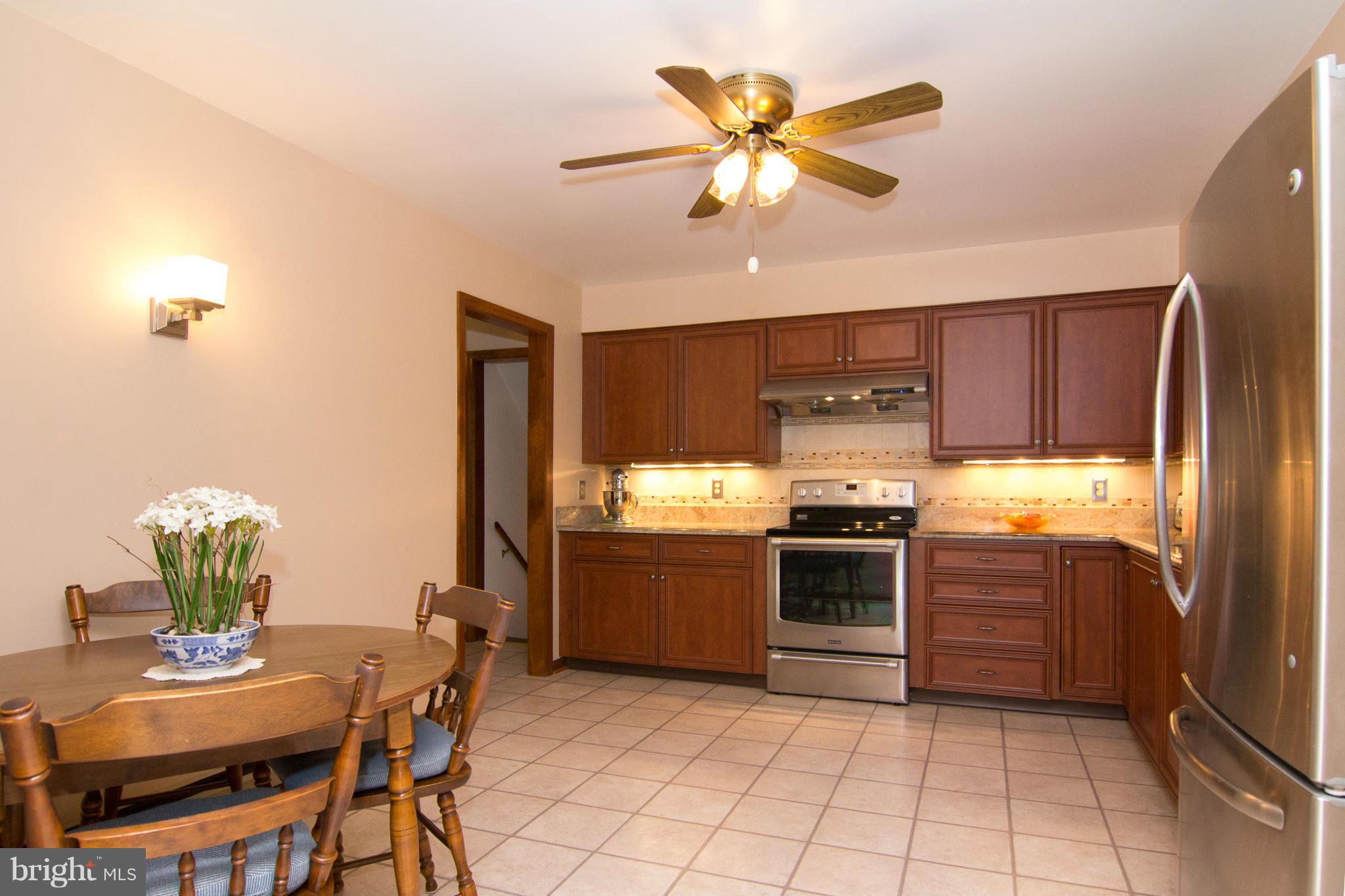 1091 Long Valley Road Westminster, MD 21158 - Photo 4 of 30 Large Kitchen