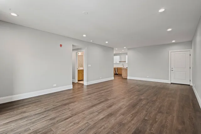 $4,000 | 1036 Lake Street, Unit 3S, Oak Park, IL 60301