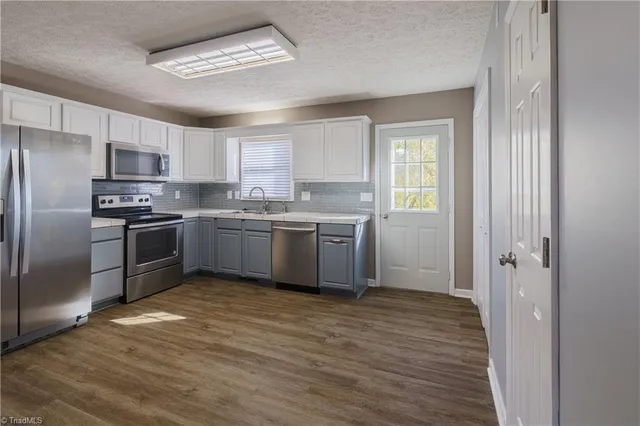 $214,900 | 1812 North Main Street, Mount Airy, NC 27030