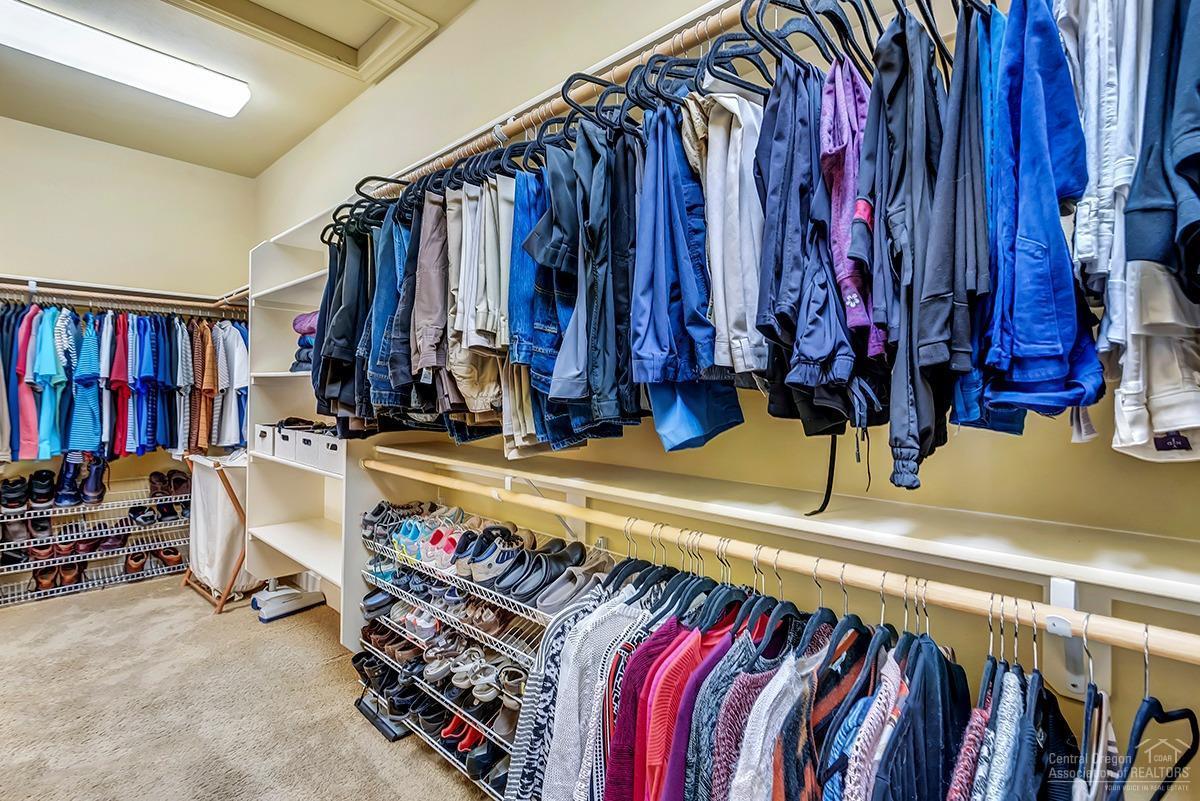 61107 Aspen Rim Lane Bend, OR 97702 - Photo 15 of 24 Master closet of your dreams?? You have