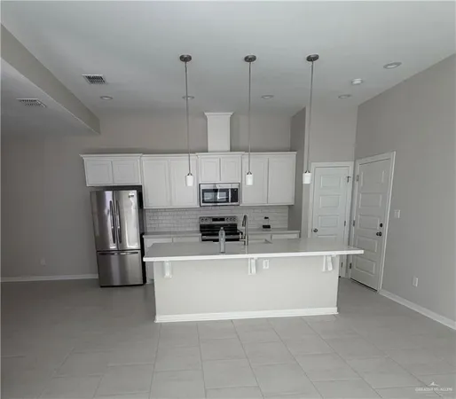 $2,200 | 10321 North 15th Street, McAllen, TX 78504