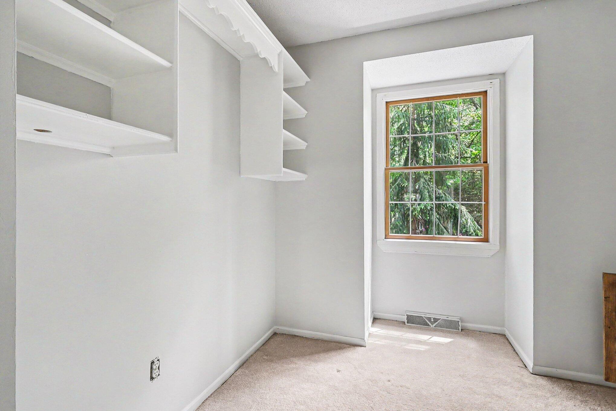 280 Portchester Road Holland, MI 49424 - Photo 23 of 28 023_file_4132