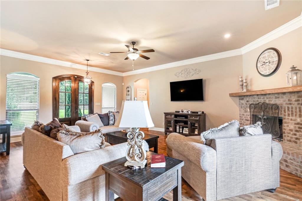 18028 La Tung Road Covington, LA 70435 - Photo 4 of 25 Gallery Image 4