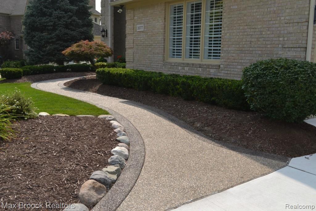 3077 Mapleridge Court Rochester Hills, MI 48309 - Photo 7 of 49