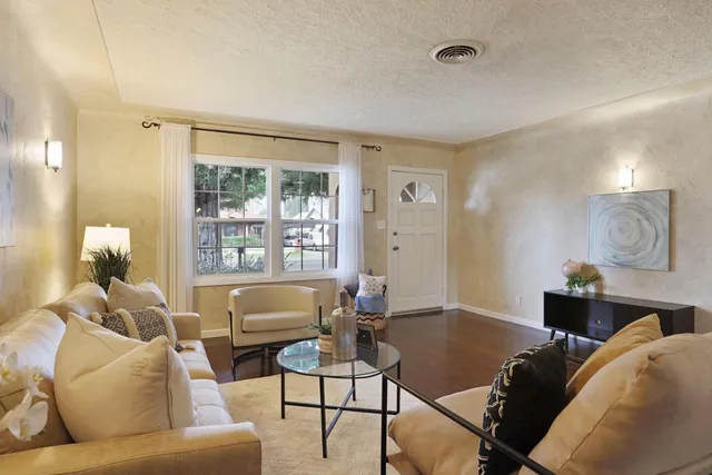 $410,000 | 212 Palm Avenue, Modesto, CA 95350