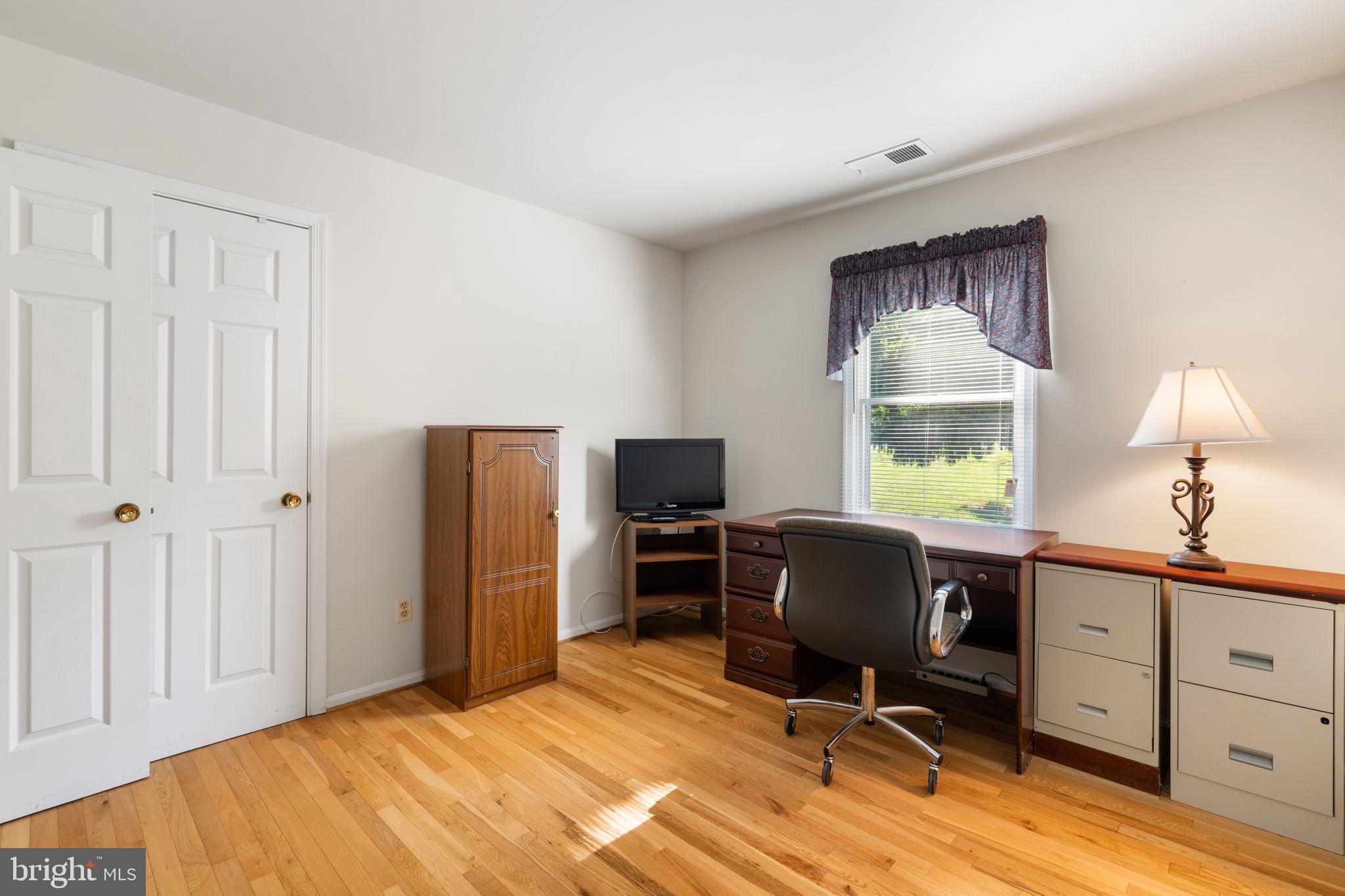 161 Troy Road Louisa, VA 23093 - Photo 28 of 60 a workspace with furniture and window