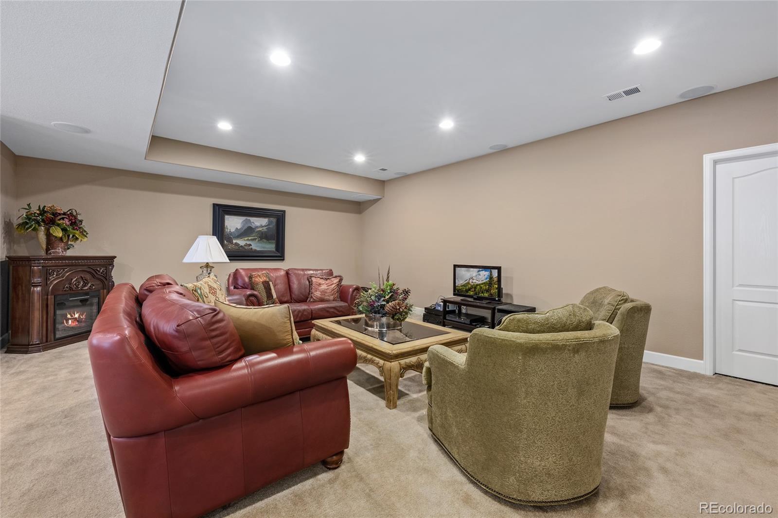 10476 Skyreach Road Highlands Ranch, CO 80126 - Photo 34 of 40 Gallery Image 34