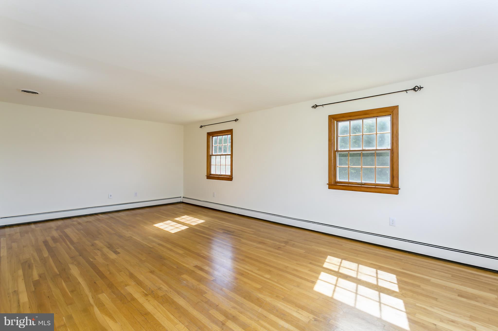 17226 Hardy Road Mount Airy, MD 21771 - Photo 13 of 39 Gallery Image 13