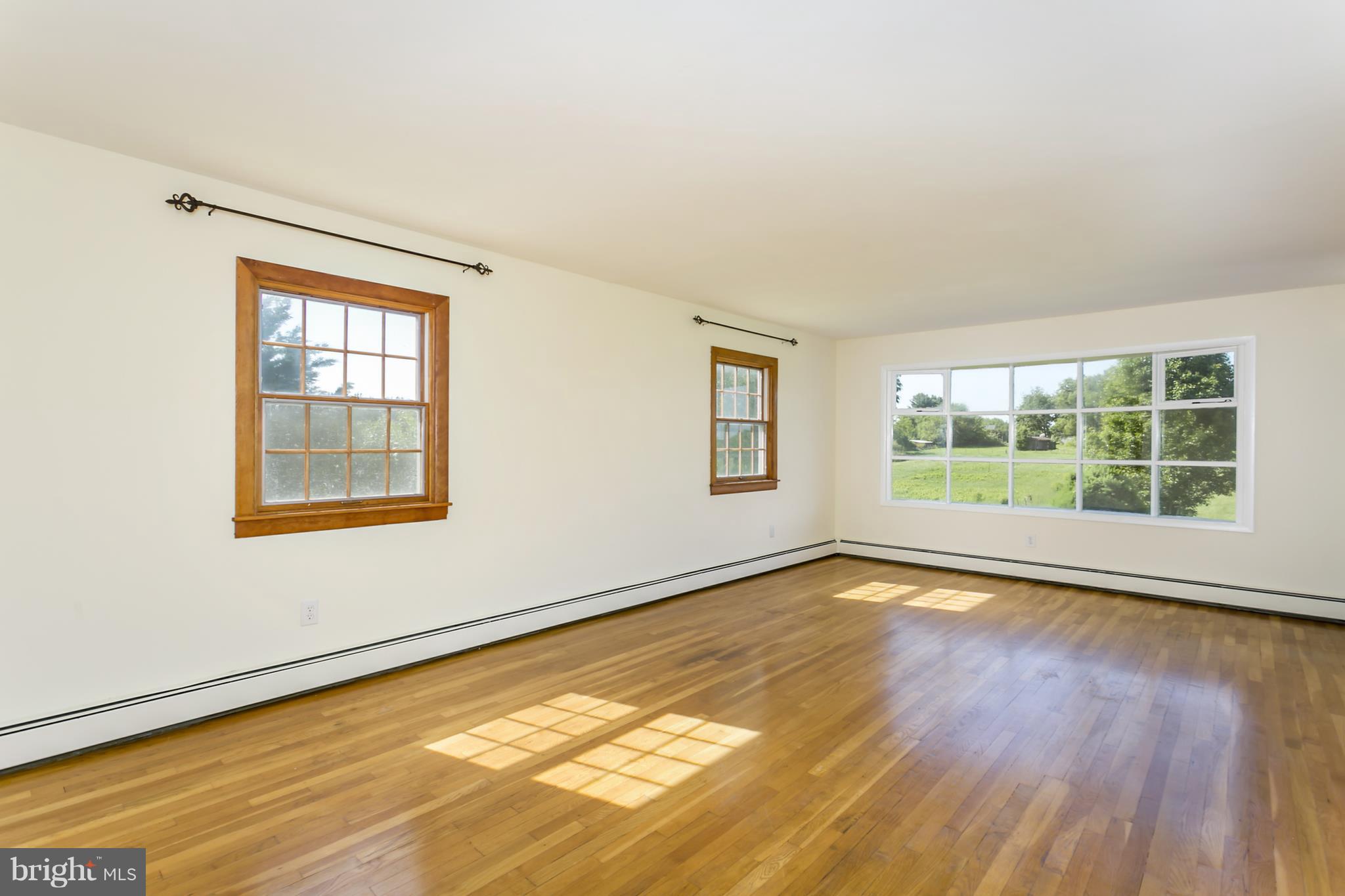 17226 Hardy Road Mount Airy, MD 21771 - Photo 23 of 39 Gallery Image 23