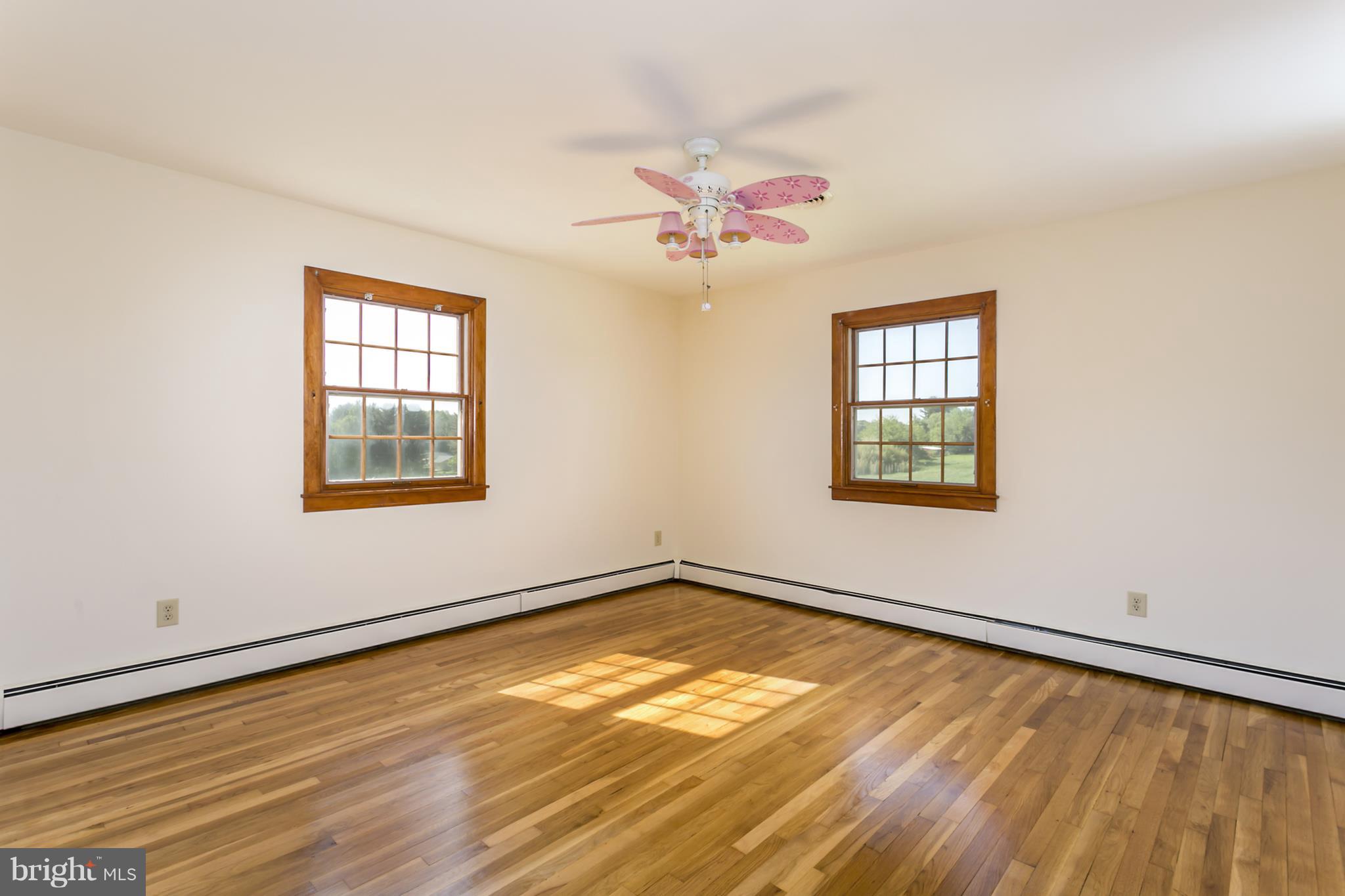 17226 Hardy Road Mount Airy, MD 21771 - Photo 8 of 39 Gallery Image 8