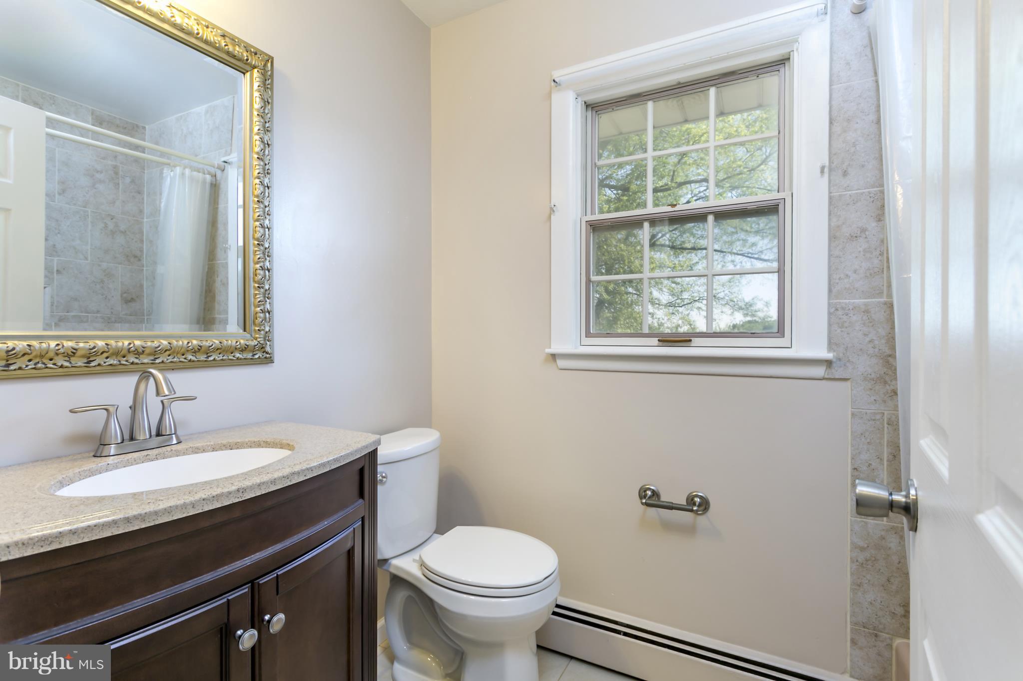 17226 Hardy Road Mount Airy, MD 21771 - Photo 10 of 39 Gallery Image 10