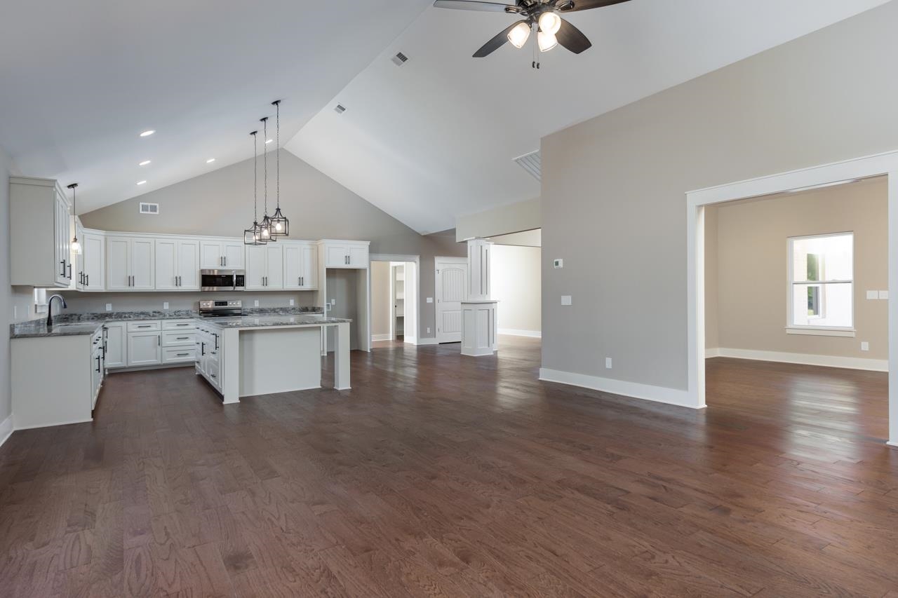 4062 Greenpond Road Gray Court, SC 29645 - Photo 2 of 36