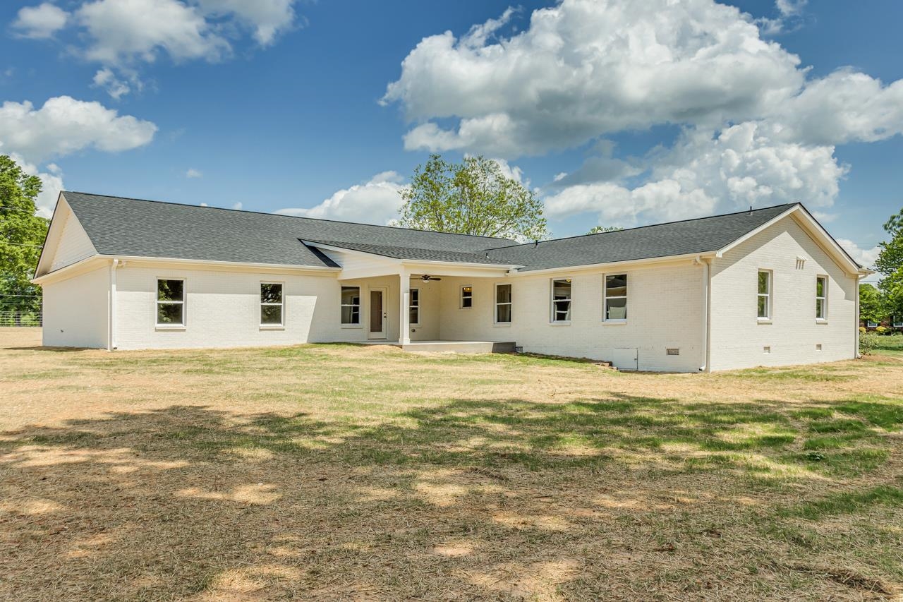 4062 Greenpond Road Gray Court, SC 29645 - Photo 34 of 36