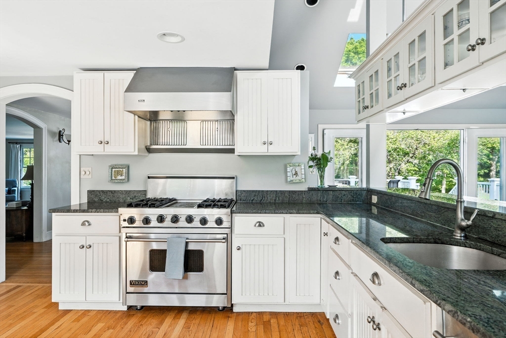 155 Village Street Marblehead, MA 01945 - Photo 16 of 42