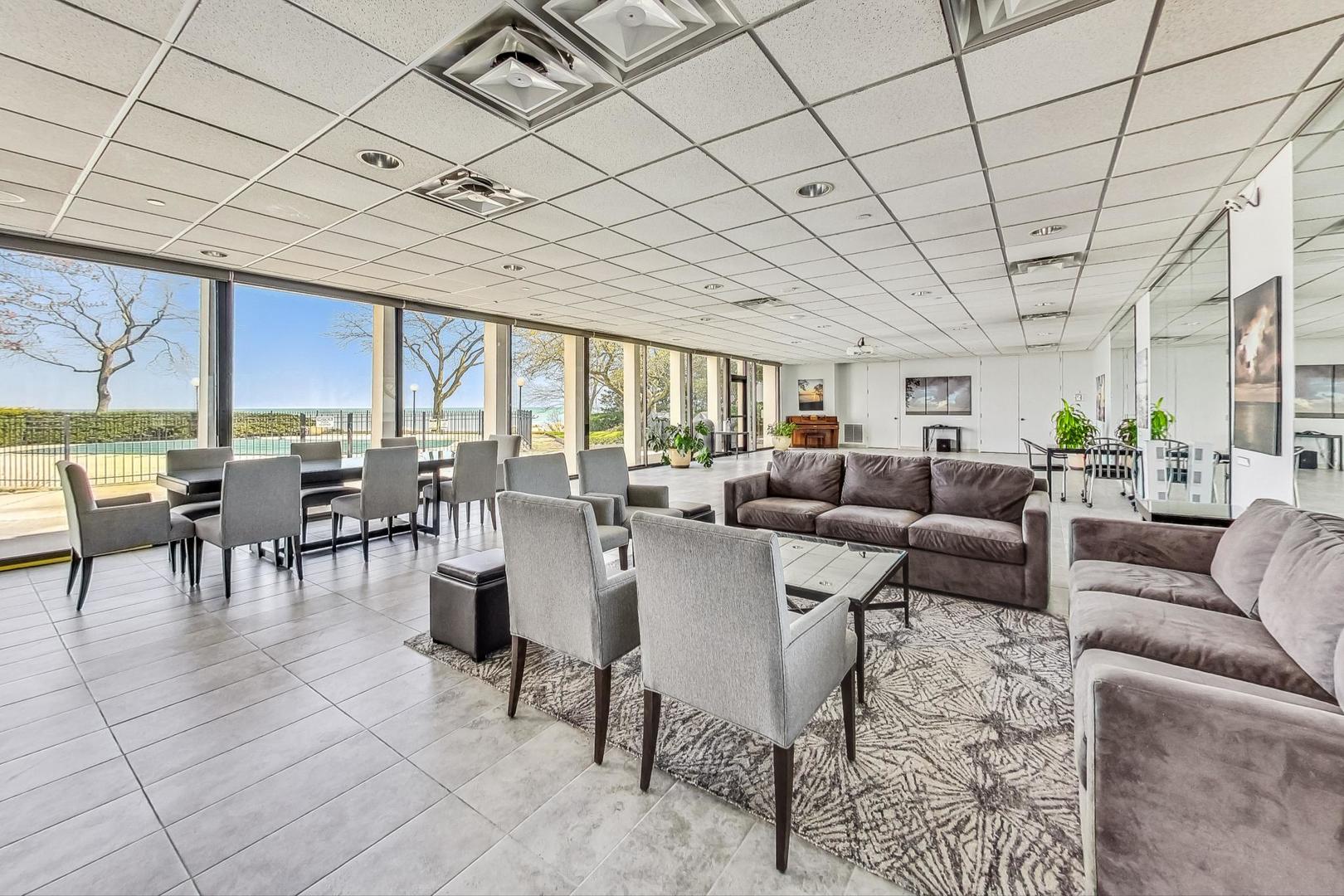 1500 Sheridan Road, Unit 1G Wilmette, IL 60091 - Photo 18 of 23