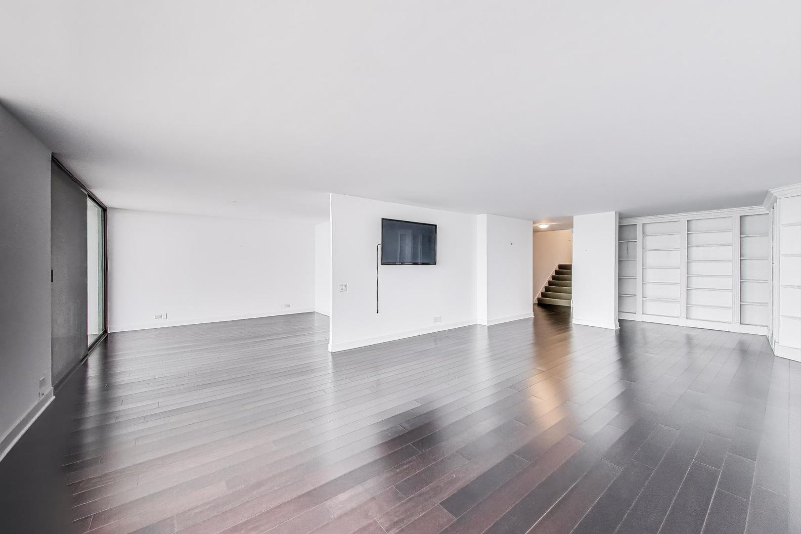 1500 Sheridan Road, Unit 1G Wilmette, IL 60091 - Photo 5 of 23