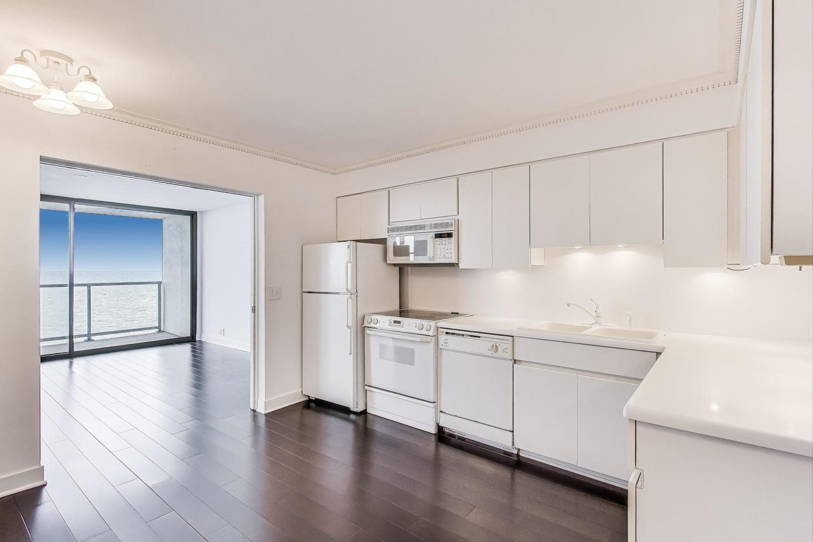 1500 Sheridan Road, Unit 1G Wilmette, IL 60091 - Photo 7 of 23
