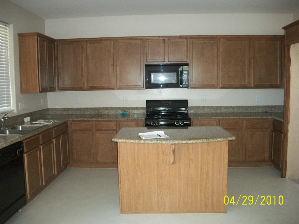 8850 West Payson Road Tolleson, AZ 85353 - Photo 3 of 16 kitchen