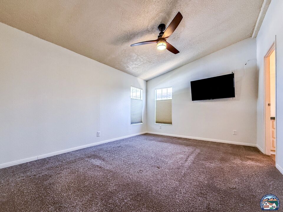 1601 Drew Road, Unit 46 El Centro, CA 92243 - Photo 14 of 36 Gallery Image 14