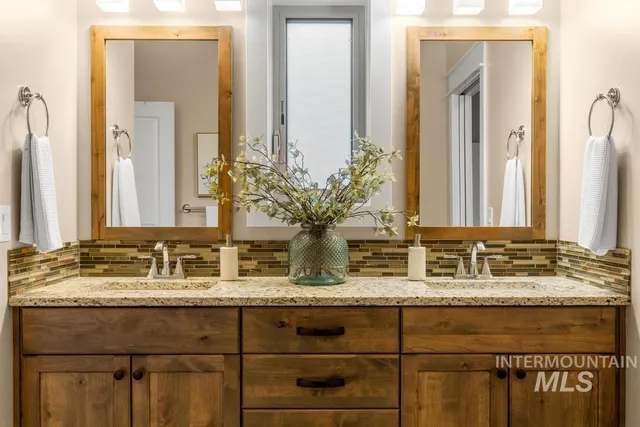 $500,000 | 1243 East Prairiefire Street, Meridian, ID 83646