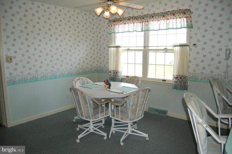 4385 Baildon Road Trappe, MD 21673 - Photo 13 of 30 Breakfast Area