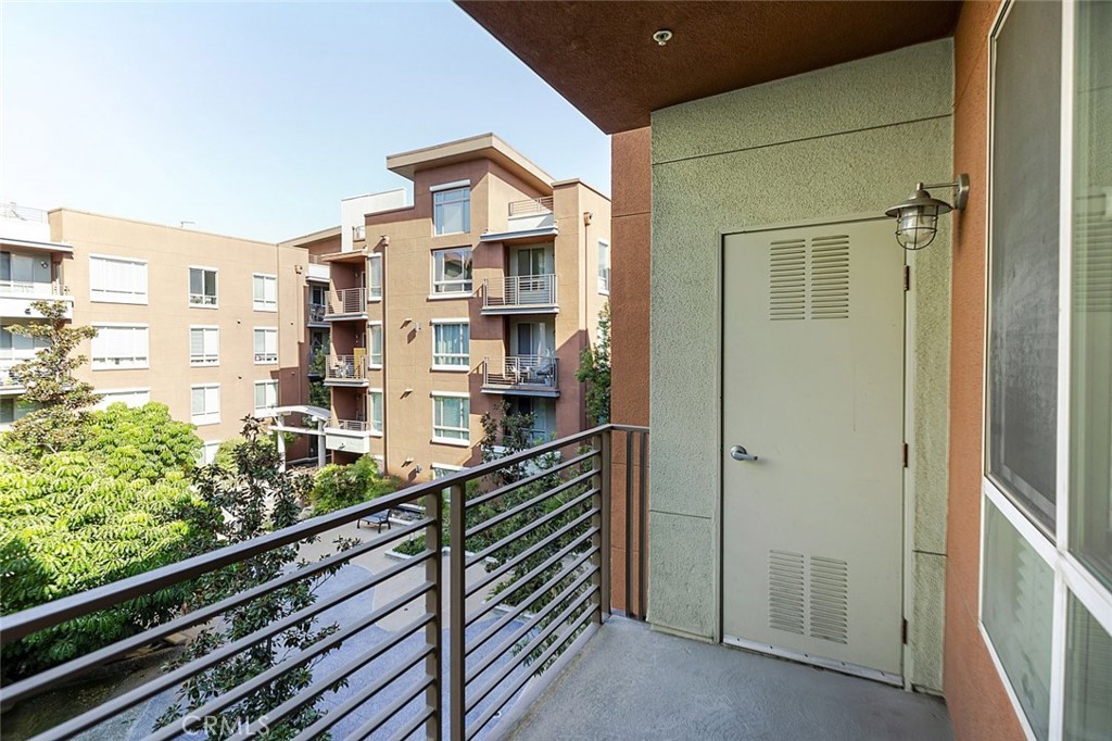 100 South Alameda Street, Unit 353 Los Angeles, CA 90012 - Photo 9 of 60 a city view from the balcony