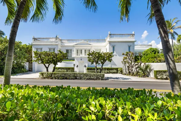 $40,000 | 1048 South Ocean Boulevard, Palm Beach, FL 33480