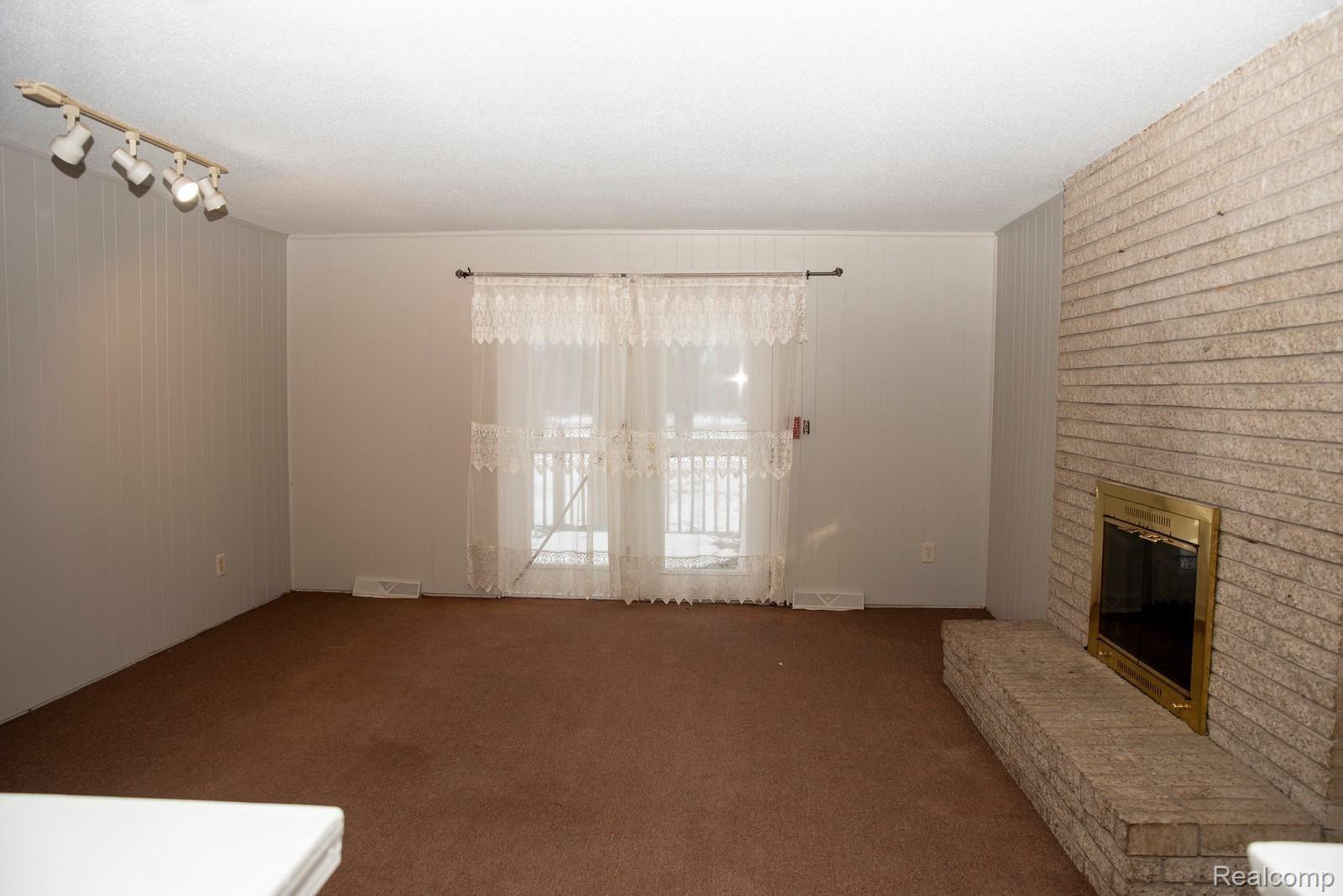 3800 Canton Ctr Road Canton, MI 48188 - Photo 13 of 41 11.jpg