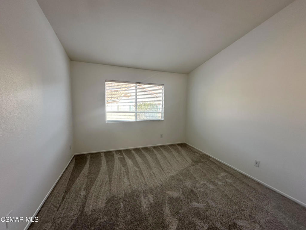 495 Novara Way Oak Park, CA 91377 - Photo 9 of 15