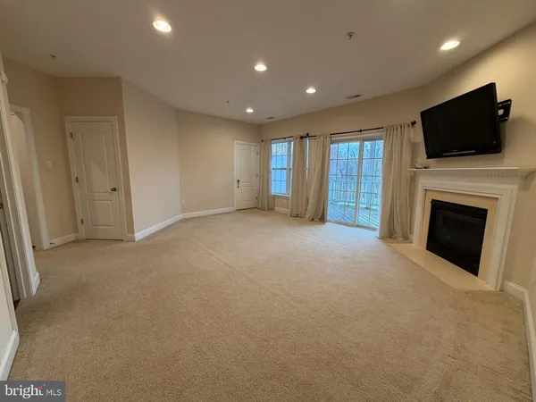 $3,600 | 9946 Veiled Dawn, Laurel, MD 20723