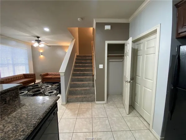 $1,950 | 212 Forest Drive, College Station, TX 77840