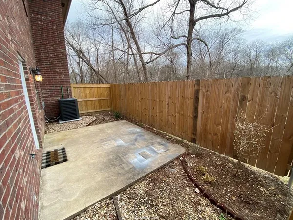 $1,950 | 212 Forest Drive, College Station, TX 77840