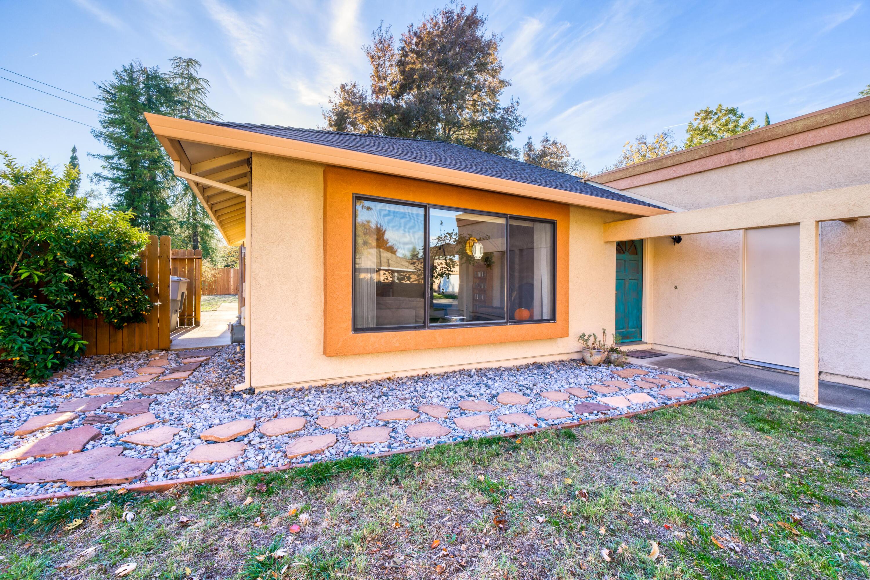 2877 Shotwick Trail Redding, CA 96002 - Photo 2 of 28 IMG-02
