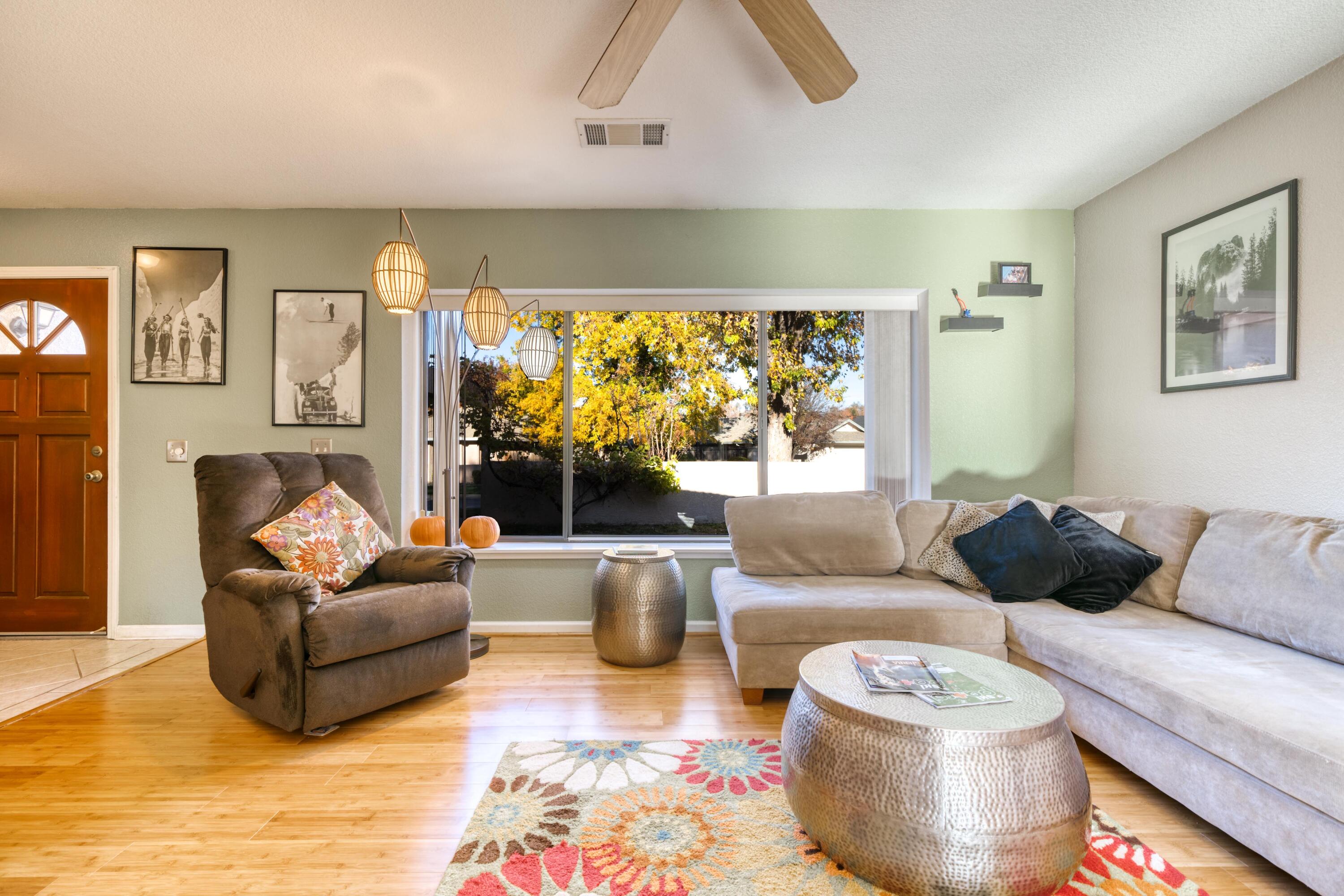 2877 Shotwick Trail Redding, CA 96002 - Photo 6 of 28 IMG-06