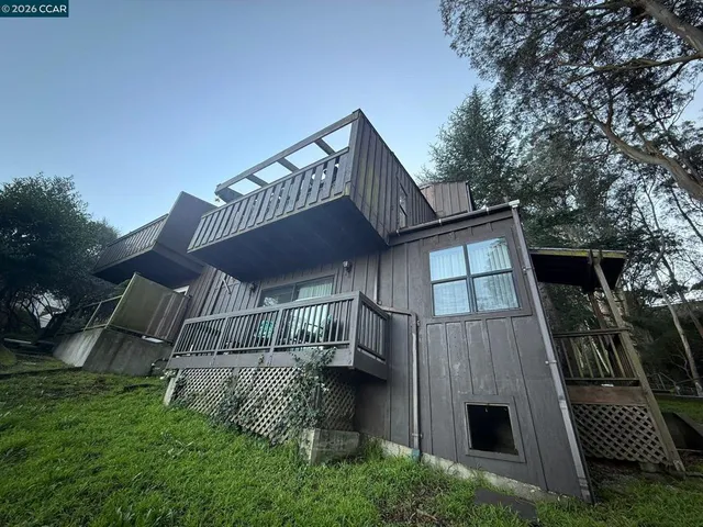 $1,110,000 | 119-119 Lincoln Drive, Sausalito, CA 94965