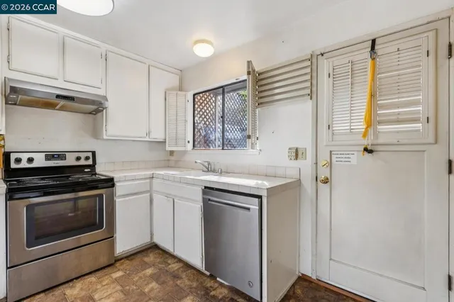 $1,110,000 | 119-119 Lincoln Drive, Sausalito, CA 94965