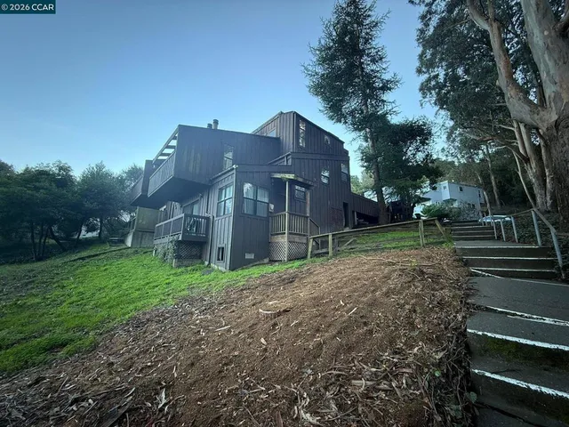 $1,110,000 | 119-119 Lincoln Drive, Sausalito, CA 94965