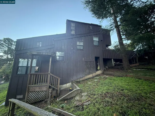 $1,110,000 | 119-119 Lincoln Drive, Sausalito, CA 94965