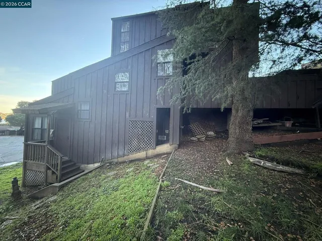 $1,110,000 | 119-119 Lincoln Drive, Sausalito, CA 94965