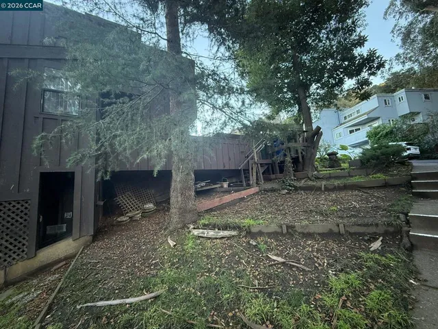 $1,110,000 | 119-119 Lincoln Drive, Sausalito, CA 94965